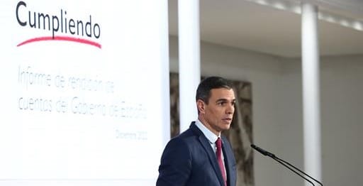 Sánchez acaba con el descuento a los carburantes, mientras Repsol lo mantiene