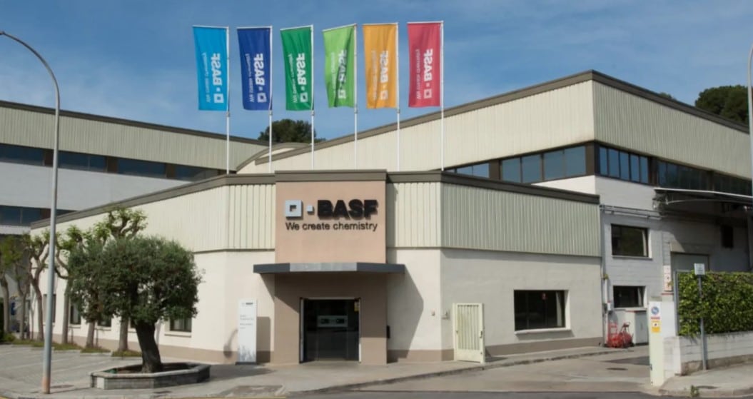Basf, con 1.900 trabajadores en España, despedirá a 2.500 en todo el mundo