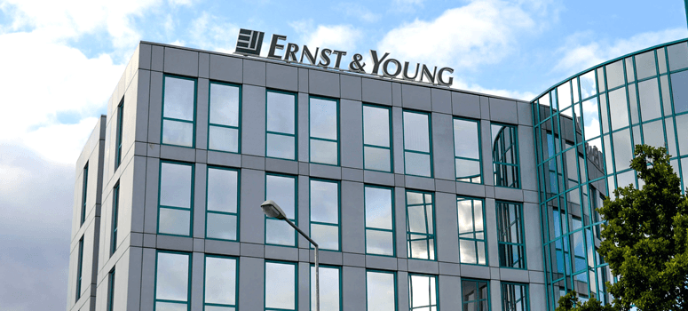 La consultora EY despedirá a 3.000 empleados, según el Financial Times