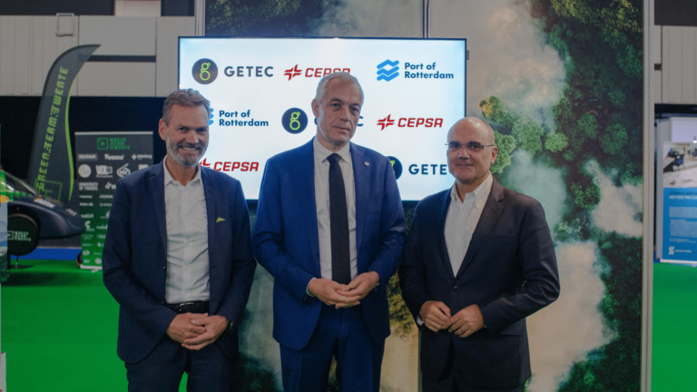 Cepsa y GETEC alcanzan un acuerdo para  suministrar hidrógeno verde a clientes  industriales en Europa 