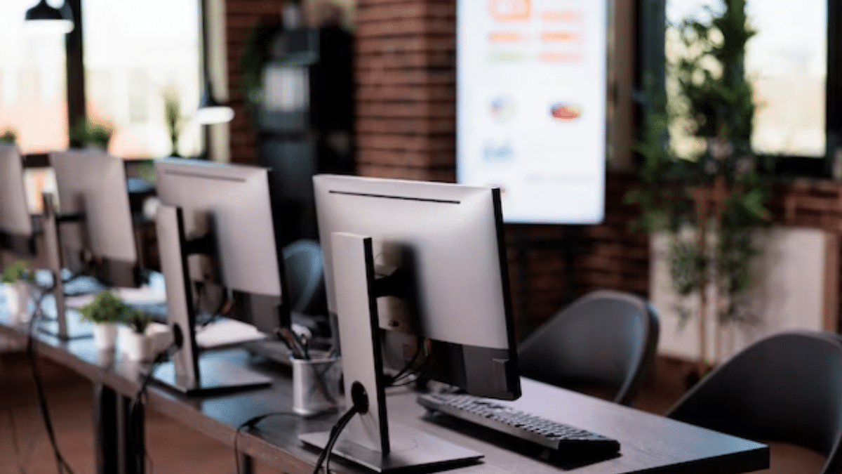 Oficina de Atención al Usuario de Telecomunicaciones resuelve un 121,6 % de reclamaciones en 2022, priorizando fallos favorables para usuarios