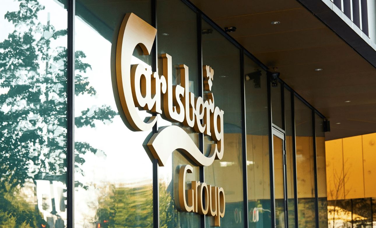 Carlsberg acusa a Putin de quedarse con su cerveza