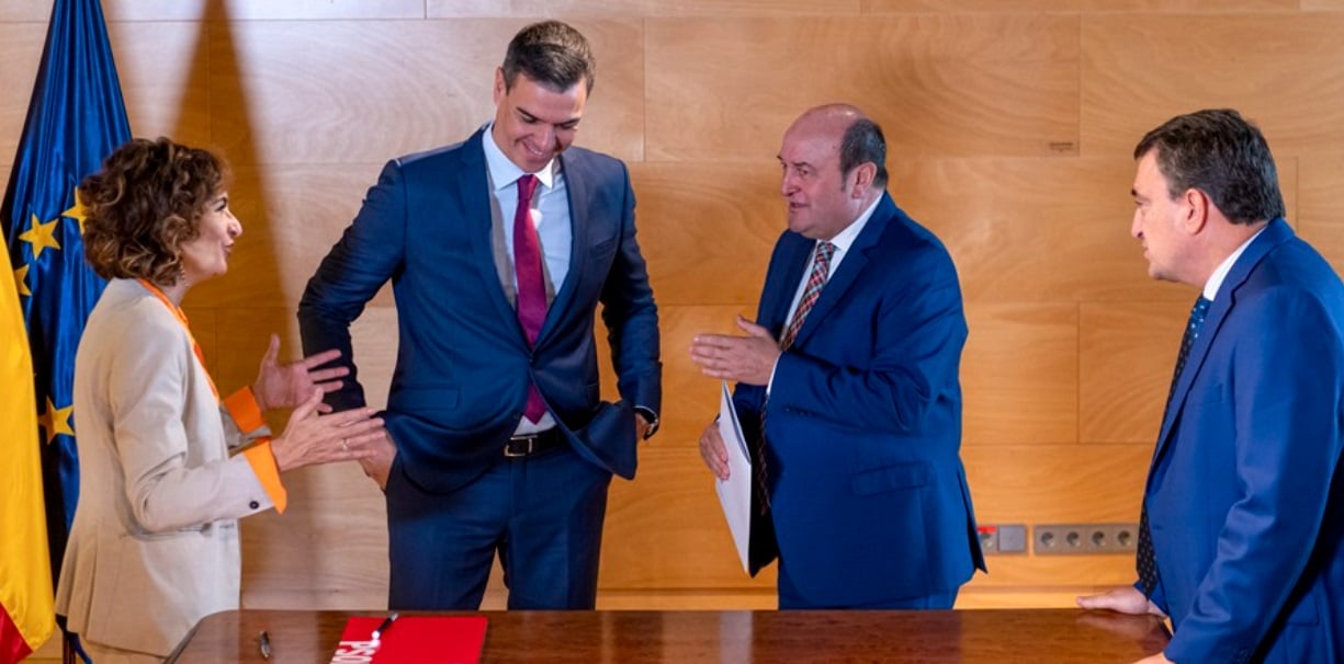 Sánchez rompe la caja única de la Seguridad Social por 5 votos del PNV
