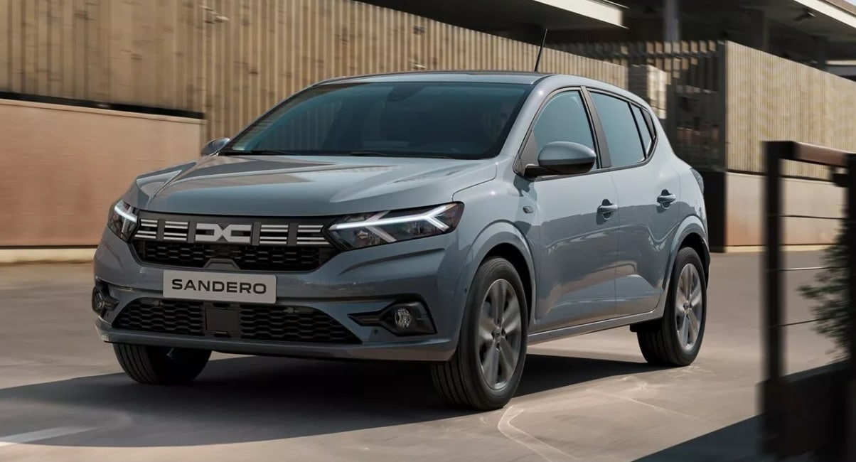 El Dacia Sandero y el Toyota Corolla relegan al chino MG ZS al tercer puesto en ventas en España